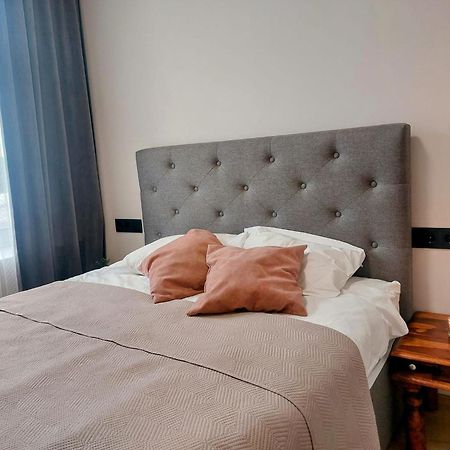 Suur-Posti Apartments Pärnu Eksteriør billede